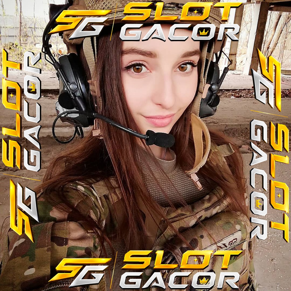 ALEXISTOGEL x PANDA1001